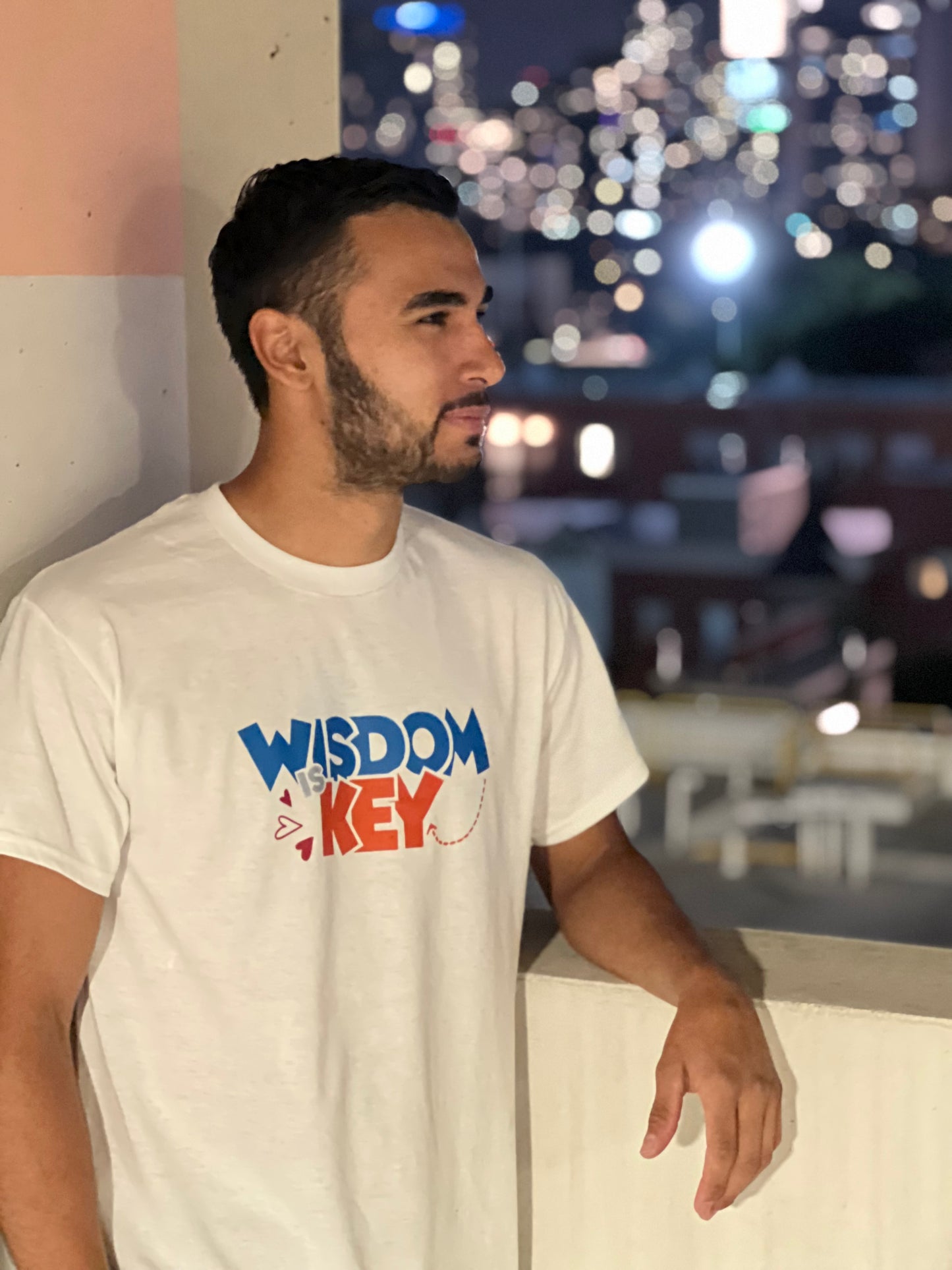 Short sleeve T-shirt invest in wisdom