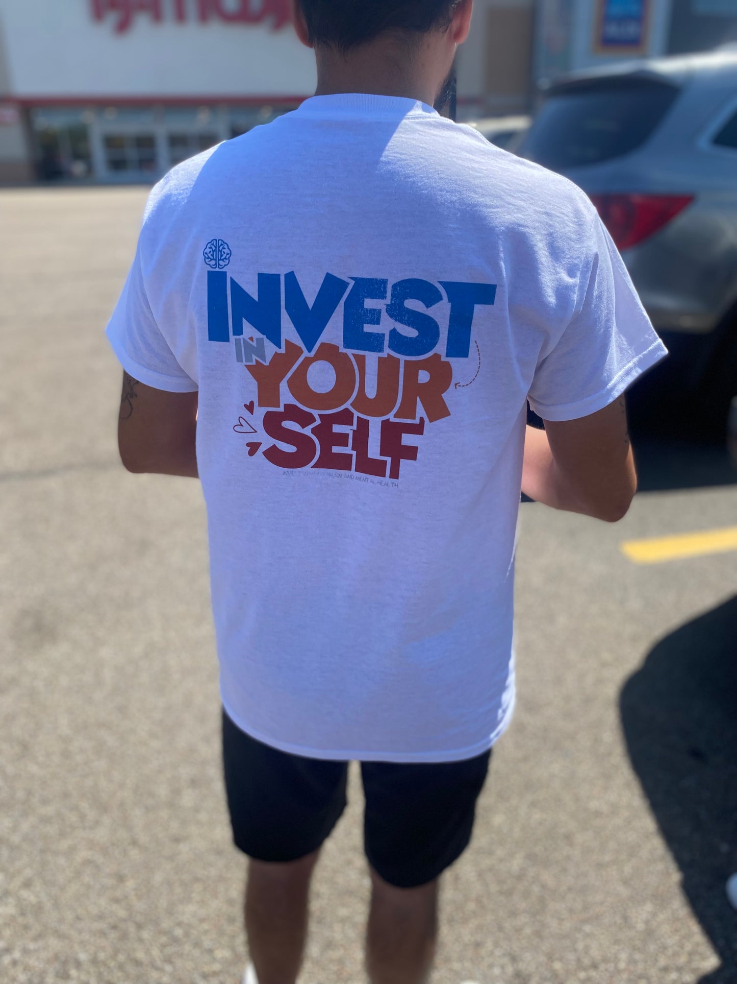 Short sleeve T-shirt invest in wisdom